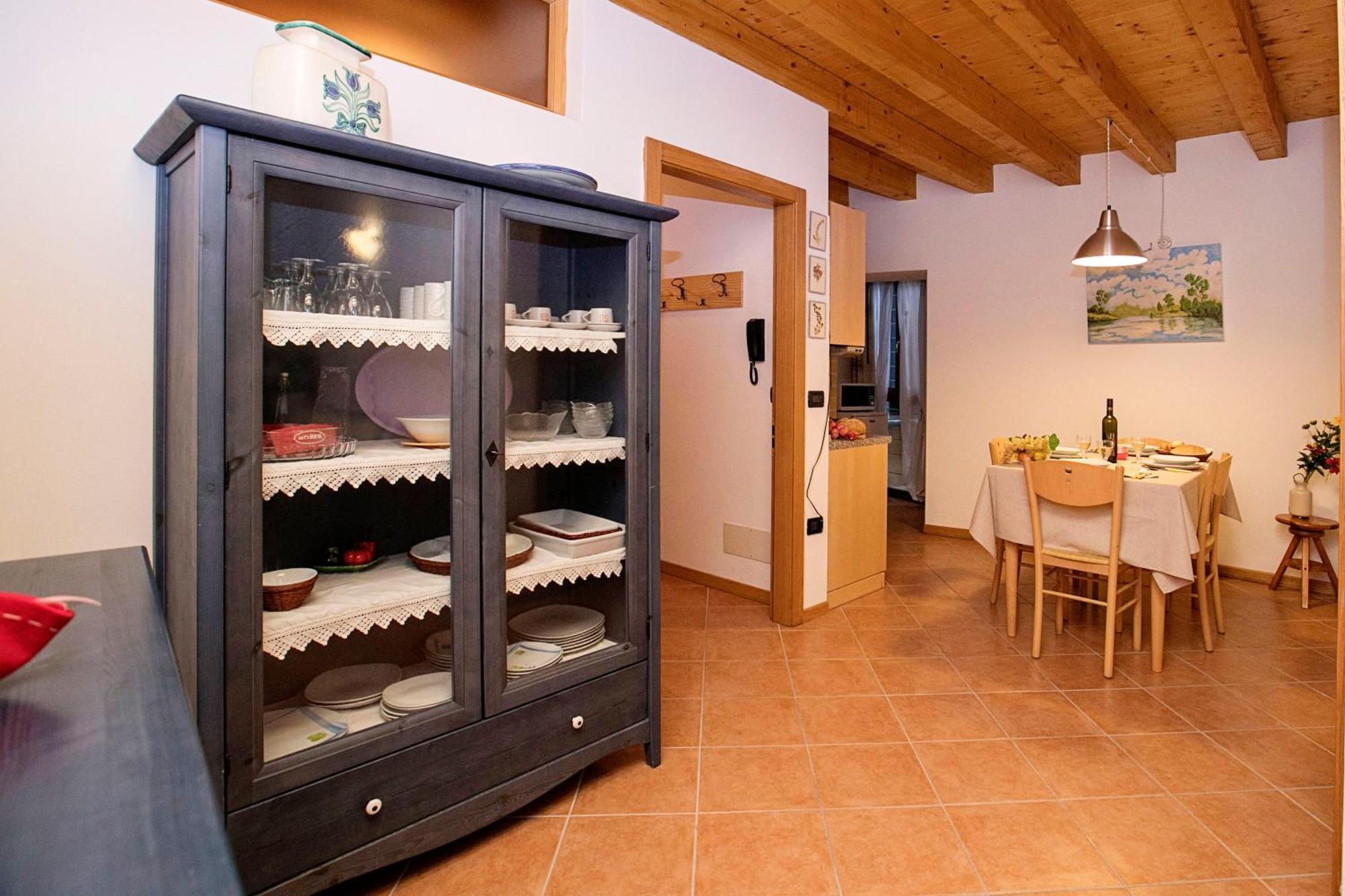 Appartamento Centro Storico Riva - Happy Rentals Luaran gambar